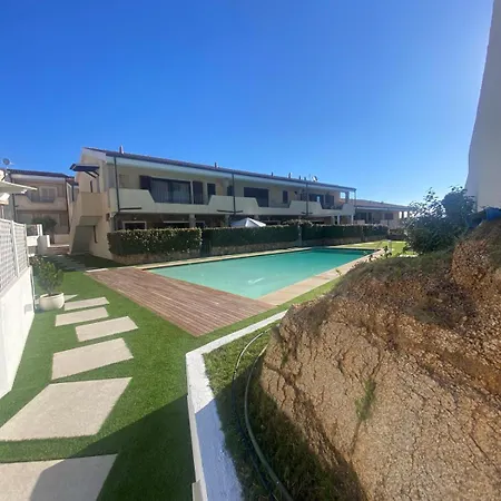 شقة Guesthost - With Pool Near The Sea *