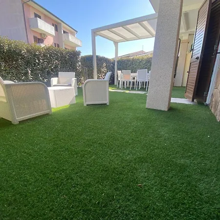 Guesthost - With Pool Near The Sea بالاو