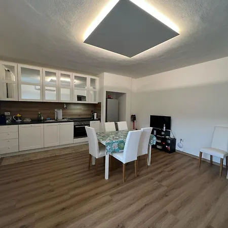 Guesthost - With Pool Near The Sea Appartement Palau