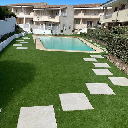 Guesthost - With Pool Near The Sea