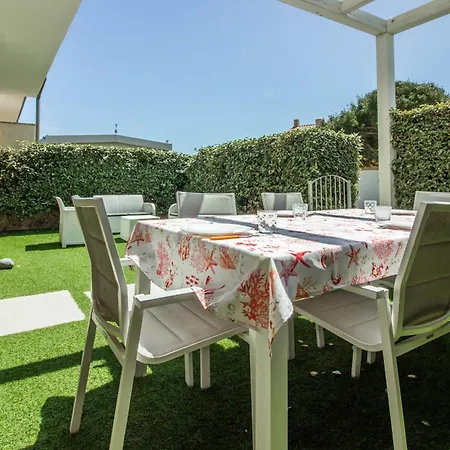 Appartement Guesthost - With Pool Near The Sea