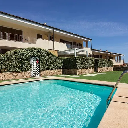 Guesthost - With Pool Near The Sea Apartamento