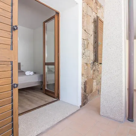 Guesthost - With Pool Near The Sea Appartamento *