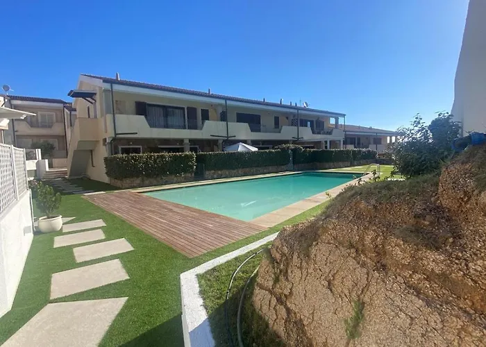 Daire Guesthost - Sea-view With Pool *