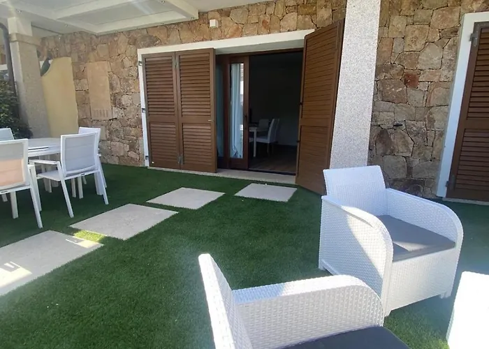 Guesthost - Sea-view With Pool Daire *