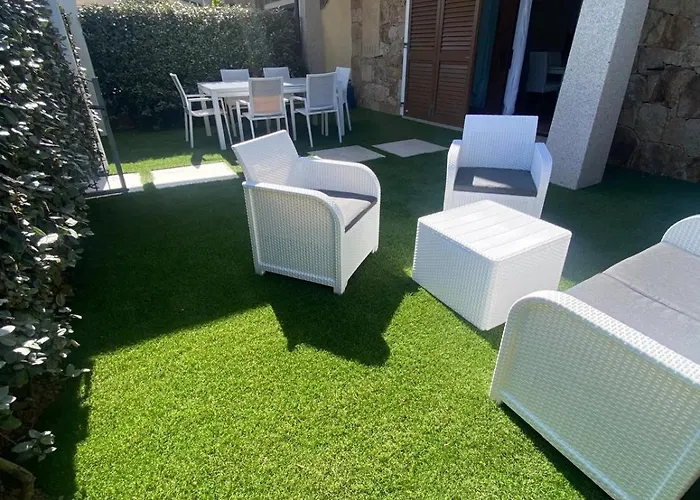 Guesthost - Sea-view With Pool